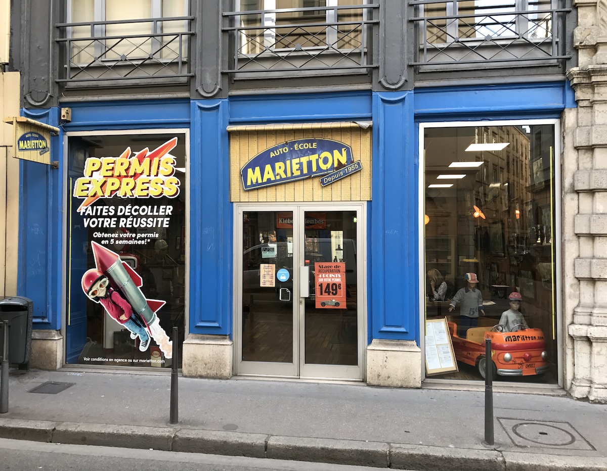 Vitrine agence Marietton au centre ville de Lyon